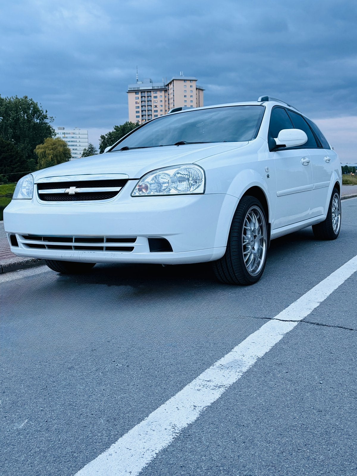 Chevrolet Nubira 1.6 Benzine +LPG, Auto's, Voorwielaandrijving, Dealer onderhouden, Stof, Wit