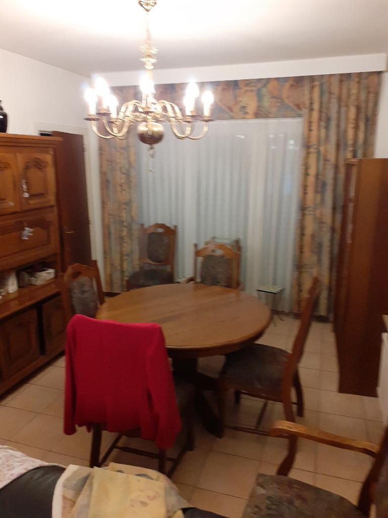 complete eetkamer kast tafel zes stoelen, Ophalen