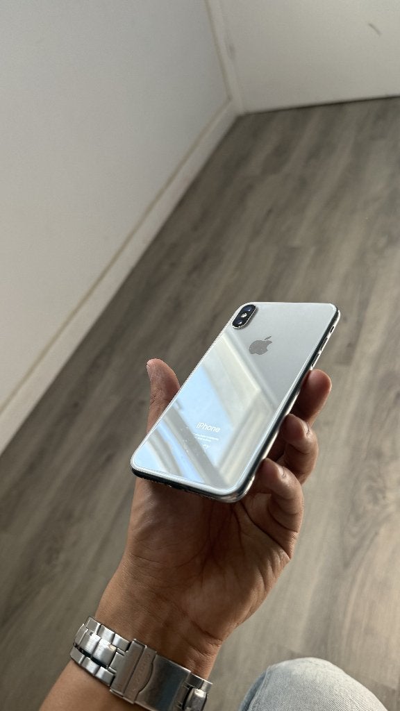 Iphone X 64giga, Avec simlock (verrouillage SIM), Enlèvement ou Envoi, Reconditionné, 77 %