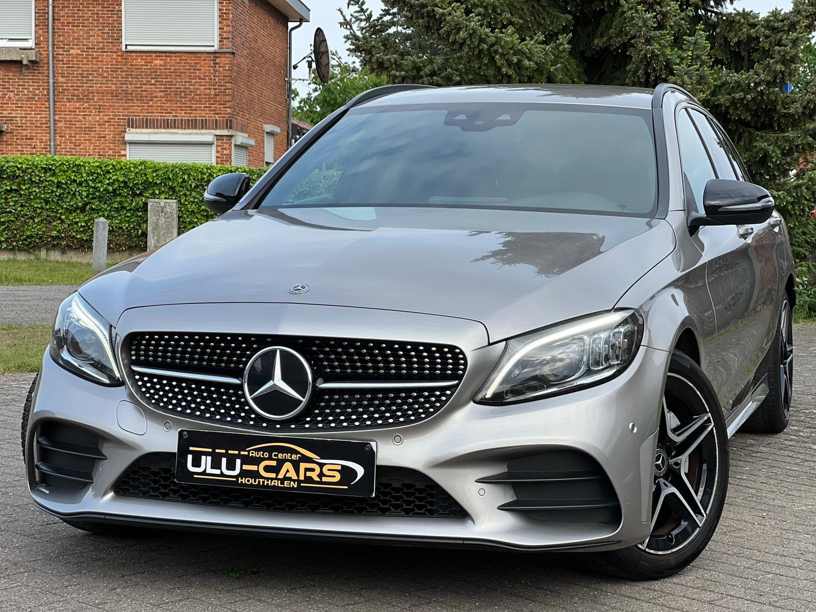 MERCEDES C200d AMG PACK / 2019 / NIGHT PACK / 144 DKM / LED, Automaat, Dealer onderhouden, Euro 6, Leder