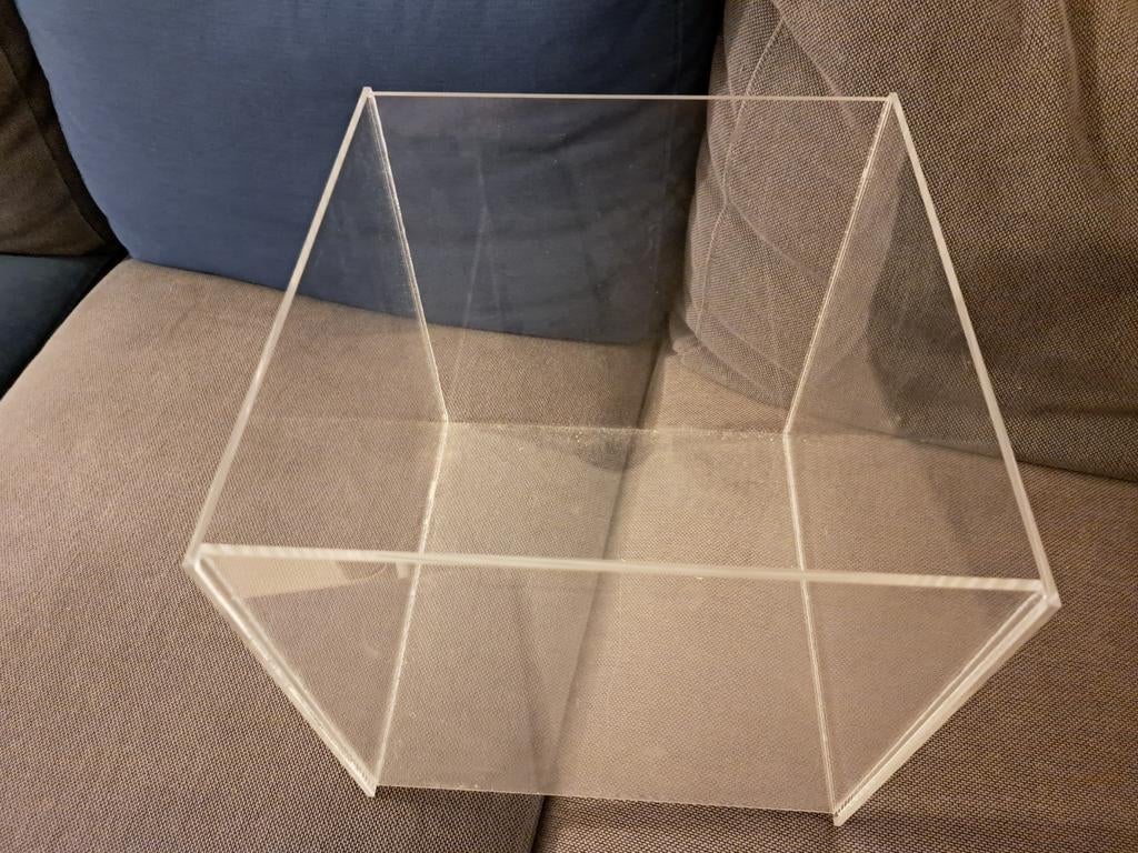 Cube d agencement en plexiglas, Ophalen