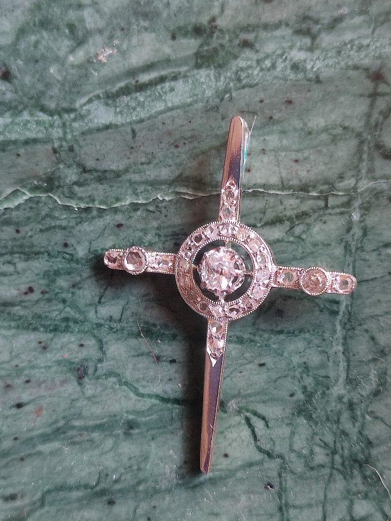 Antieke platinum/gouden kruishangertje met diamanten, Ophalen of Verzenden, Goud, Hanger, Met edelsteen