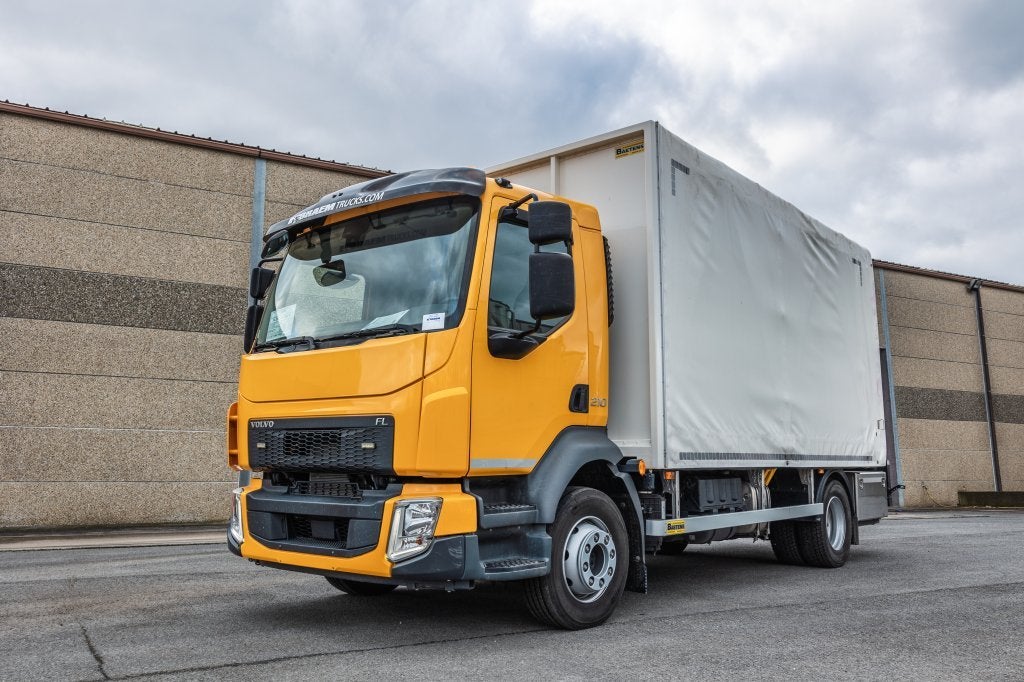 Volvo FL 210+PK 7001 K - 6340 Km's, Autos, Camions, Achat, Euro 6, Entreprise, Jaune