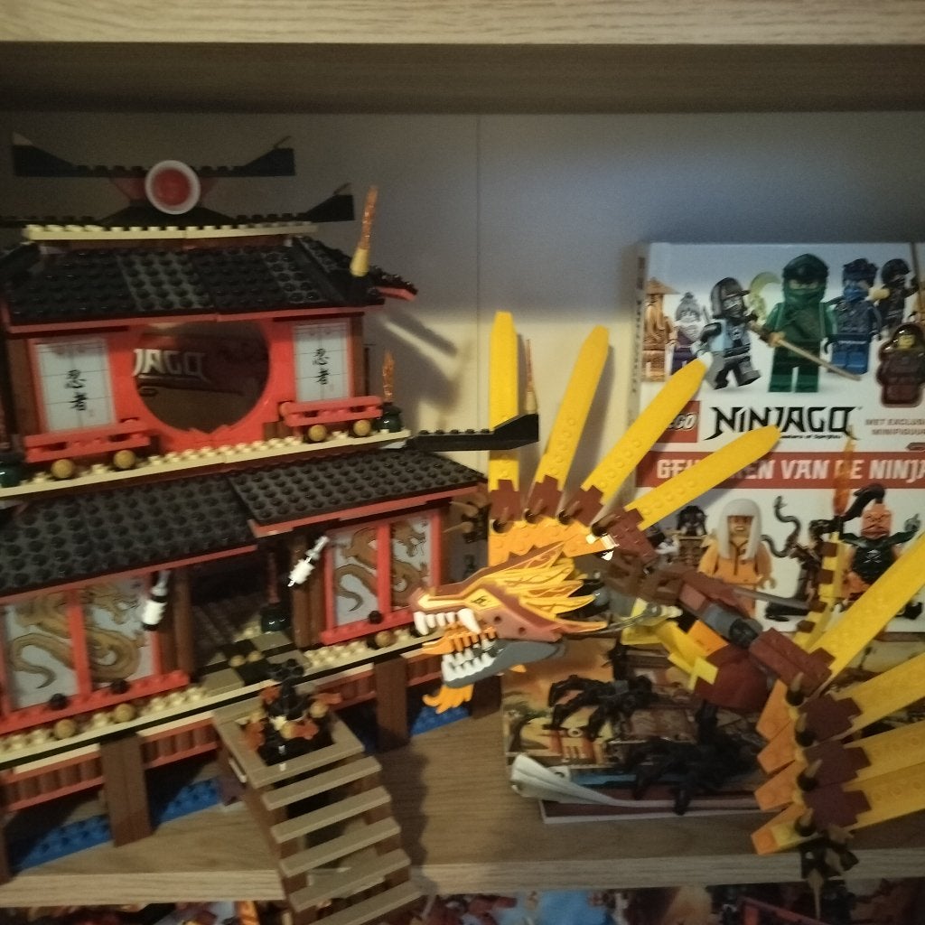 Lego ninjago lavatempel, Enfants & Bébés, Jouets | Duplo & Lego, Lego, Ensemble complet, Instructions incluses, Enlèvement