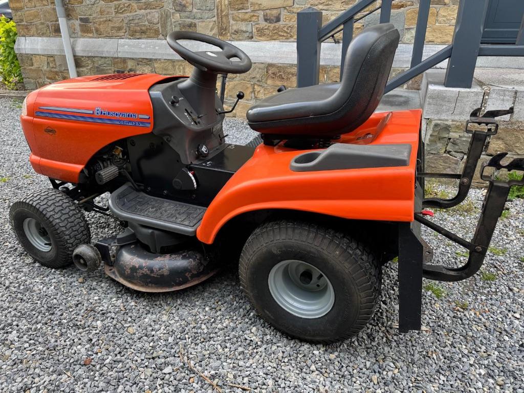 Husqvarna CTH135 — Briggs & Stratton 18,5 pk motor, Ophalen, Zo goed als nieuw, Husqvarna, Mulchfunctie
