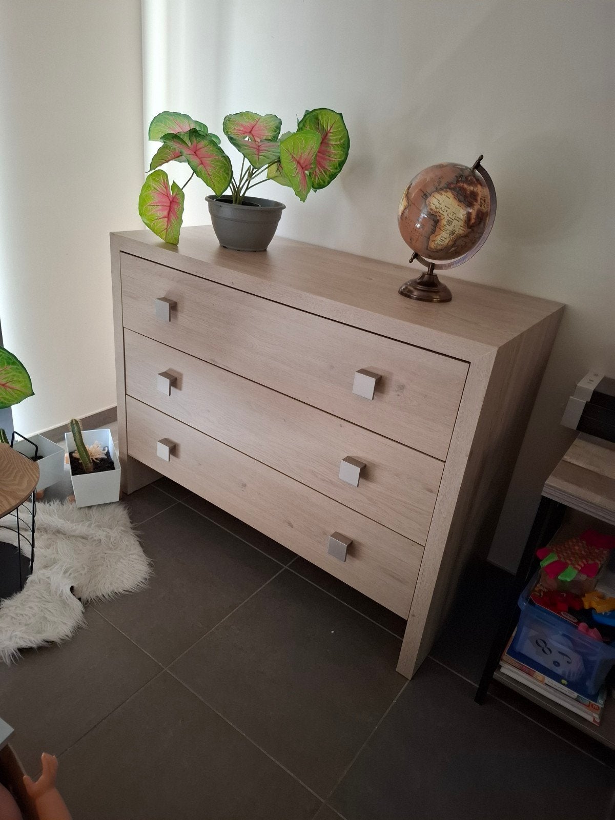 armoire en bois à trois tiroirs, Maison & Meubles, Enlèvement