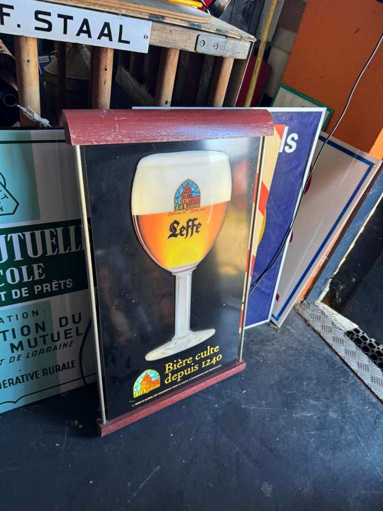 Leffe Bier oude reclame lichtbak, Ophalen, Gebruikt, Reclamebord, Plaat of Schild, Leffe