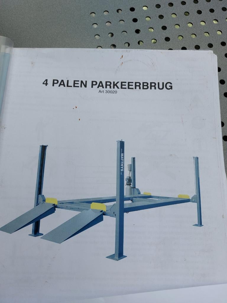 4 palen parkeerbrug, Auto diversen, Autogereedschap, Ophalen, Zo goed als nieuw