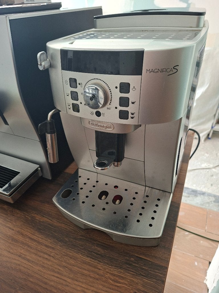Koffiemachine Magnifica S, Electroménager, Cafetières, Enlèvement, Cafetière