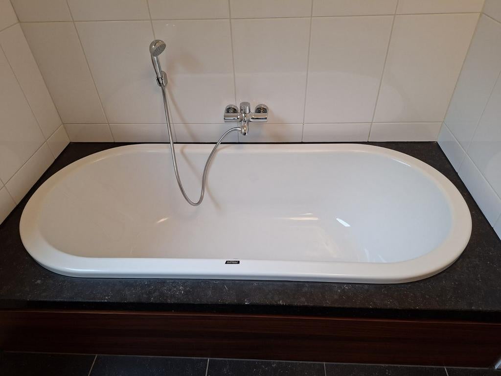 Compleet ingebouwd bad Duscholux met zwarte natuursteen, Ophalen