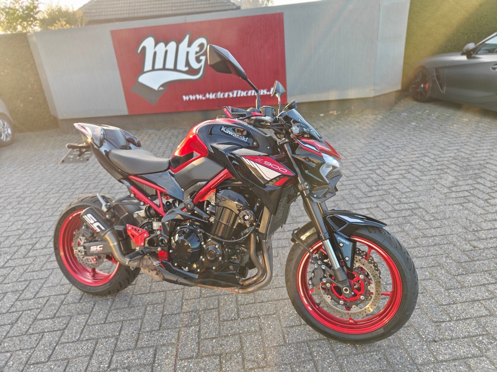 Kawasaki Z900 2024 12dkm 35kw btw moto, Motoren, ABS, 4 cilinders, 900 cc, Minimaal motorrijbewijs A2