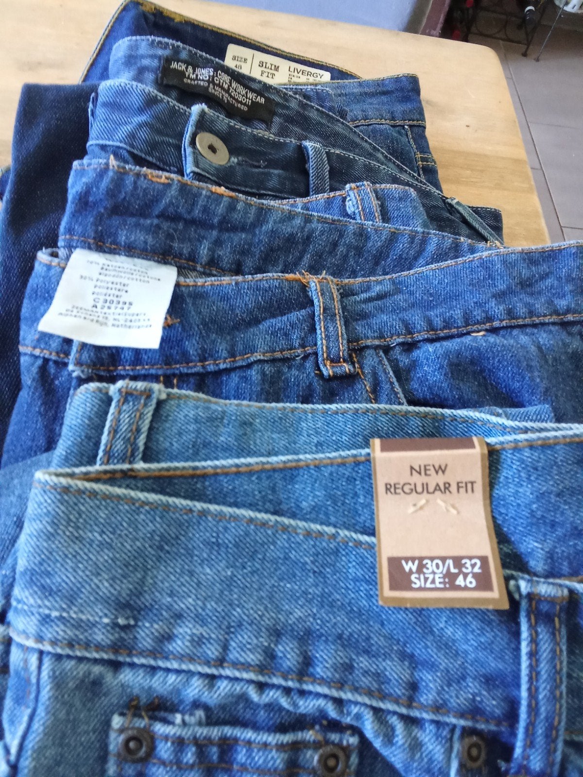 lot de 4 jeans, Enlèvement