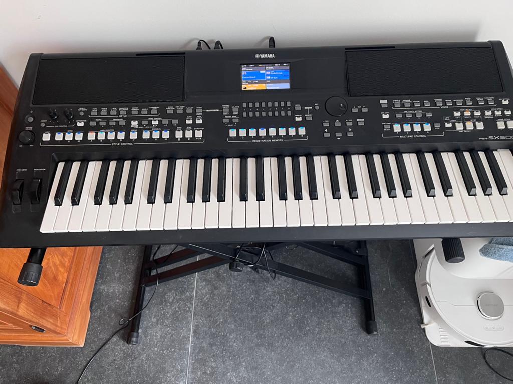 Keybord Yamaha PSR sx600, Muziek en Instrumenten, Keyboards, Ophalen, Zo goed als nieuw, Yamaha