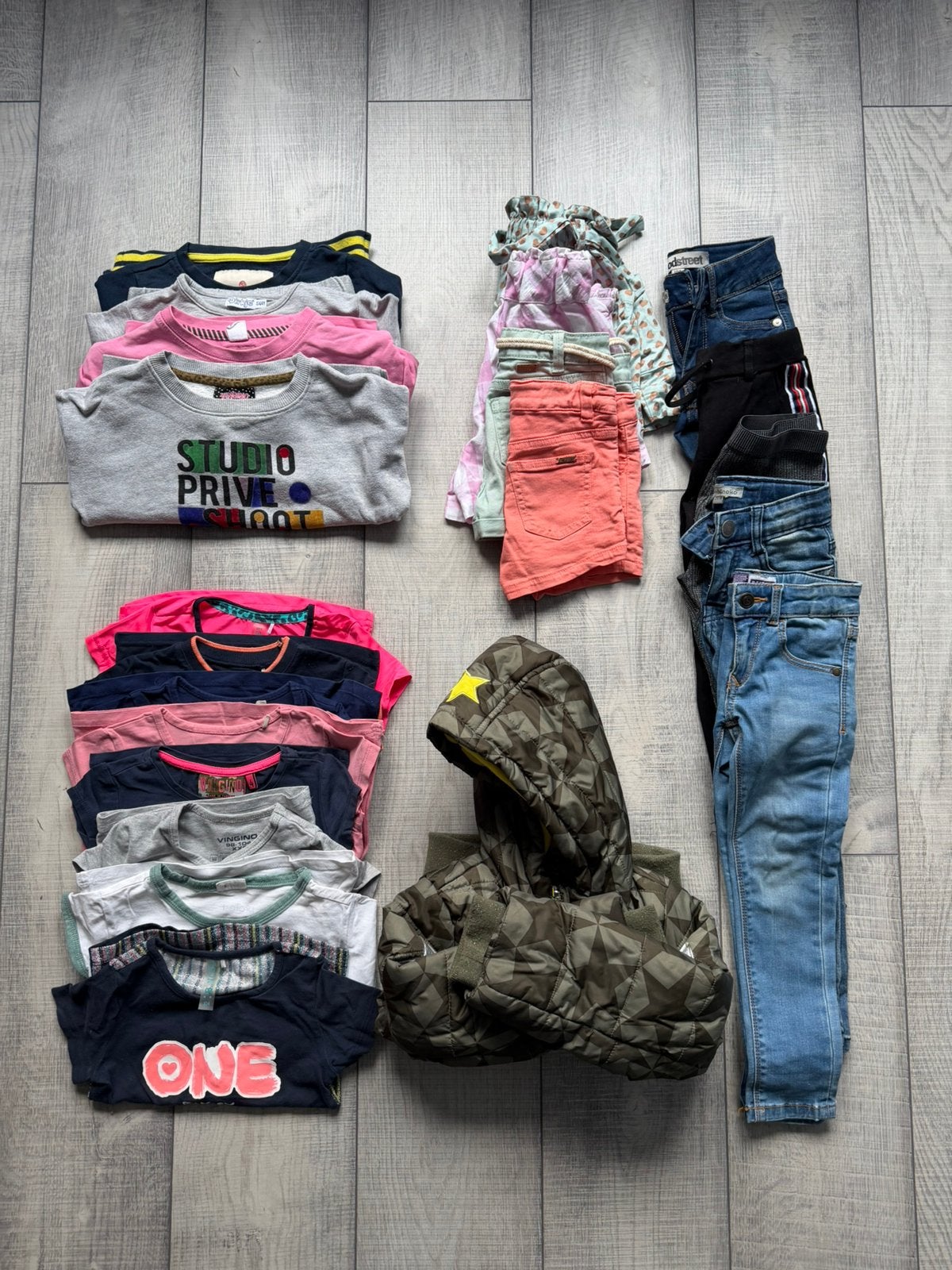 22 stuks meisjes kledij maat 104, Kinderen en Baby's, Ophalen, Gebruikt, Maat 104