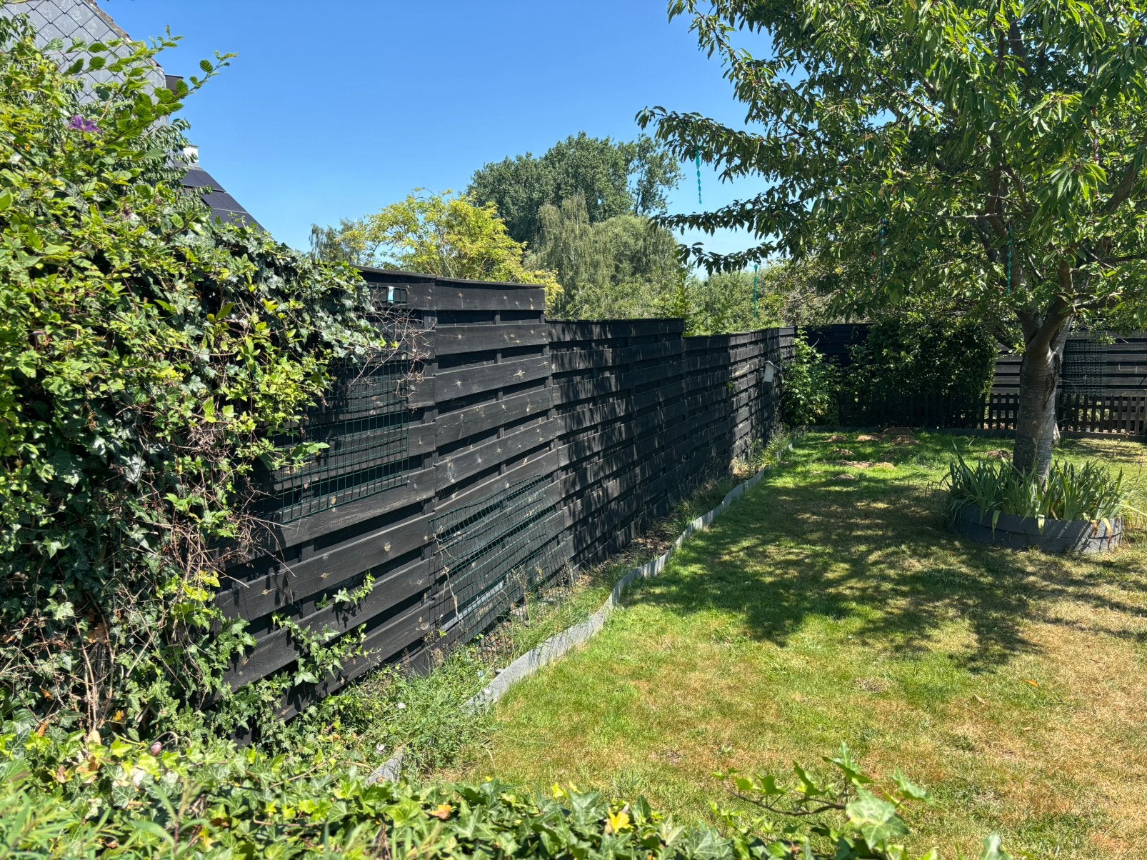 9 Houten tuinpanelen incl palen en bevestiging zwarte, Tuin en Terras, Ophalen, Minder dan 3 meter, Hout, 1 tot 2 meter