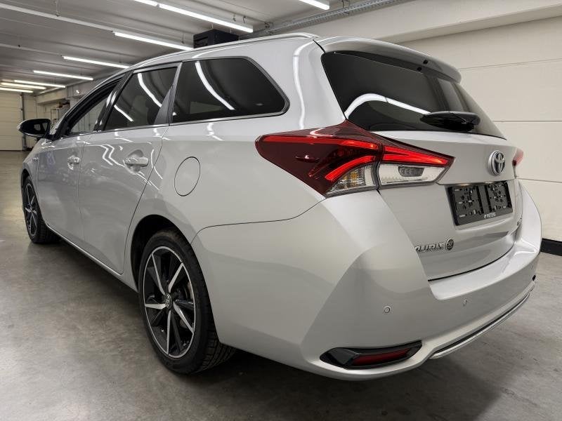 Toyota Auris Pack 50 Plus, Autos, Toyota, 100 kW, Argent ou Gris, Achat, Euro 6
