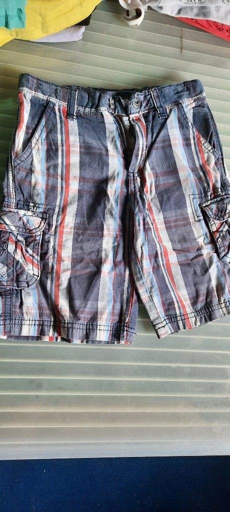 Short maat 116, Enfants & Bébés, Vêtements enfant | Taille 116, Enlèvement ou Envoi, Comme neuf, Garçon ou Fille, Pantalon