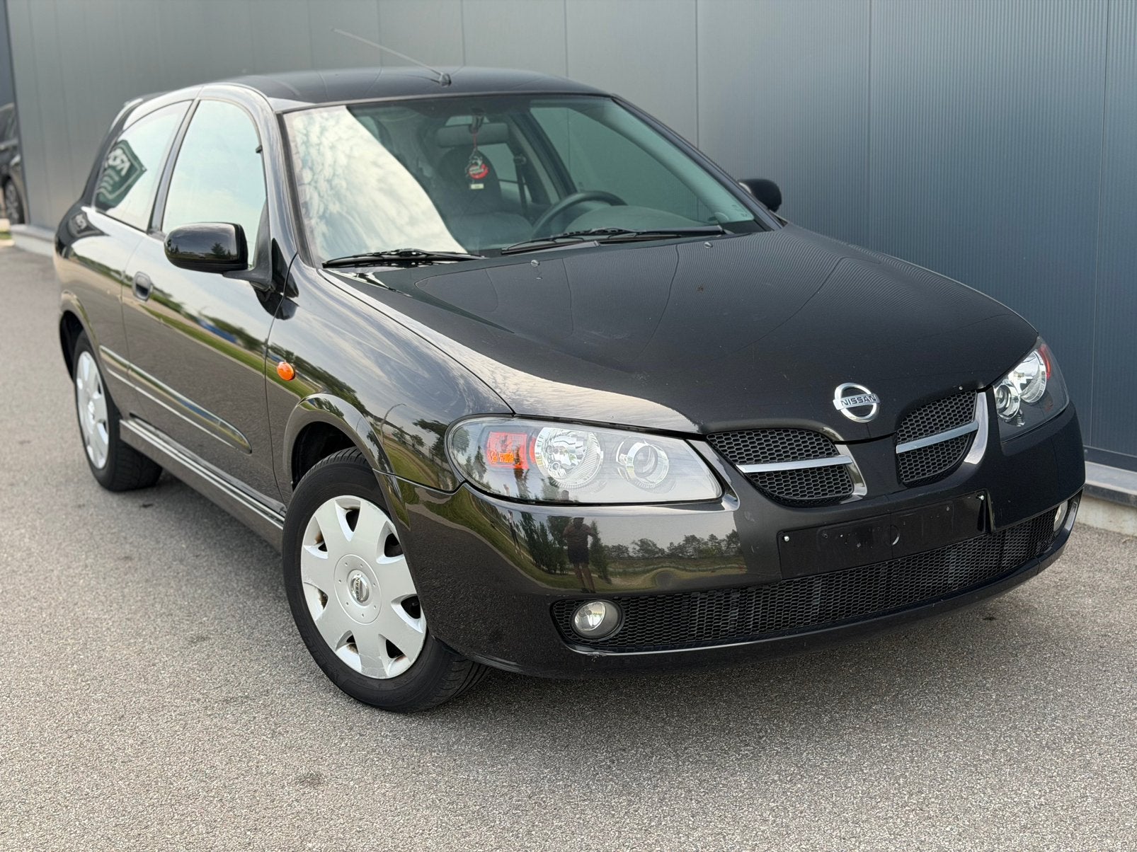 Nissan Almera 1.5 Benzine / Airco, Auto's, Testrit aan huis, Zwart, 4 cilinders, 72 kW