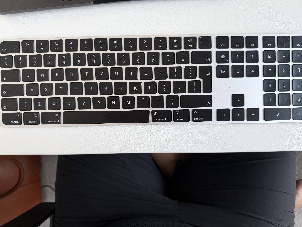 Apple Magic Keyboard (QWERTY) + Magic Trackpad, Computers en Software, Ophalen, Zo goed als nieuw, Draadloos, Trackpad