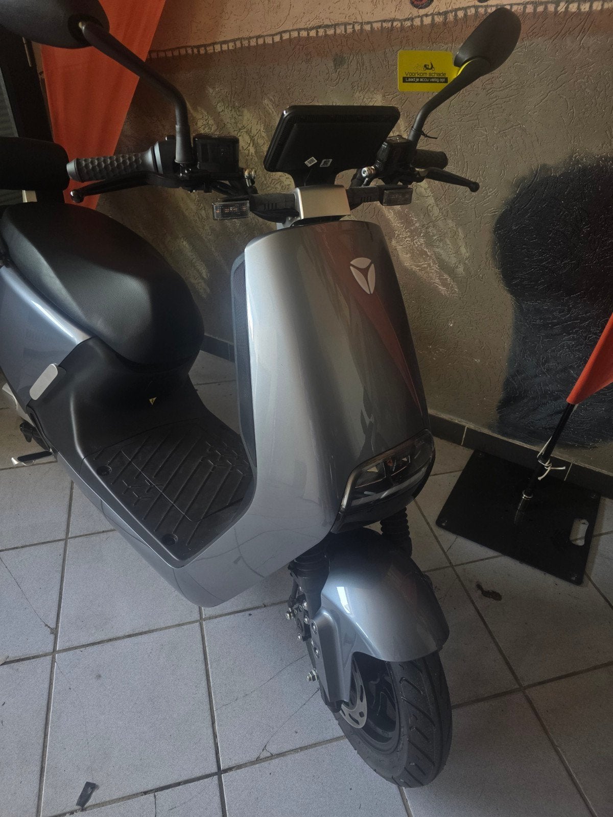 Yadea G5 nieuw A-klasse, Vélos & Vélomoteurs, Neuf, Autres marques, Enlèvement, Électrique