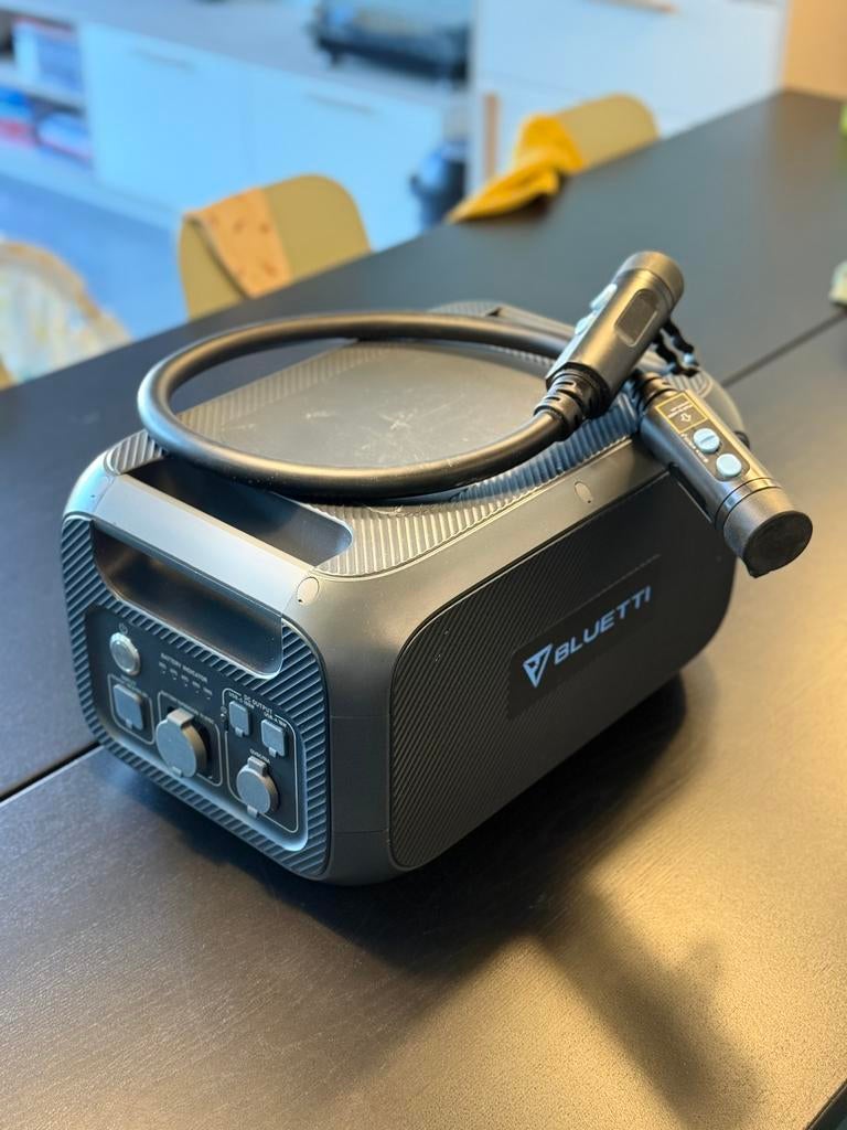 Bluetti B230 | Uitbreidingsaccu | 2048Wh, Ophalen, Gebruikt