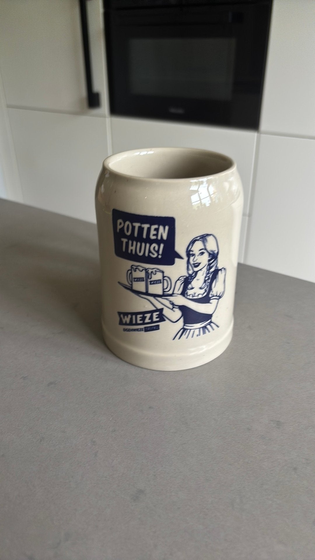 WIEZE (leuke bierpot ), Ophalen of Verzenden, Zo goed als nieuw