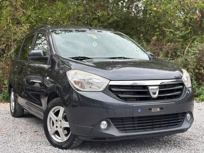 Dacia Lodgy / 2015 / Essence / Airco, Achat, Entreprise, Boîte manuelle, Lodgy