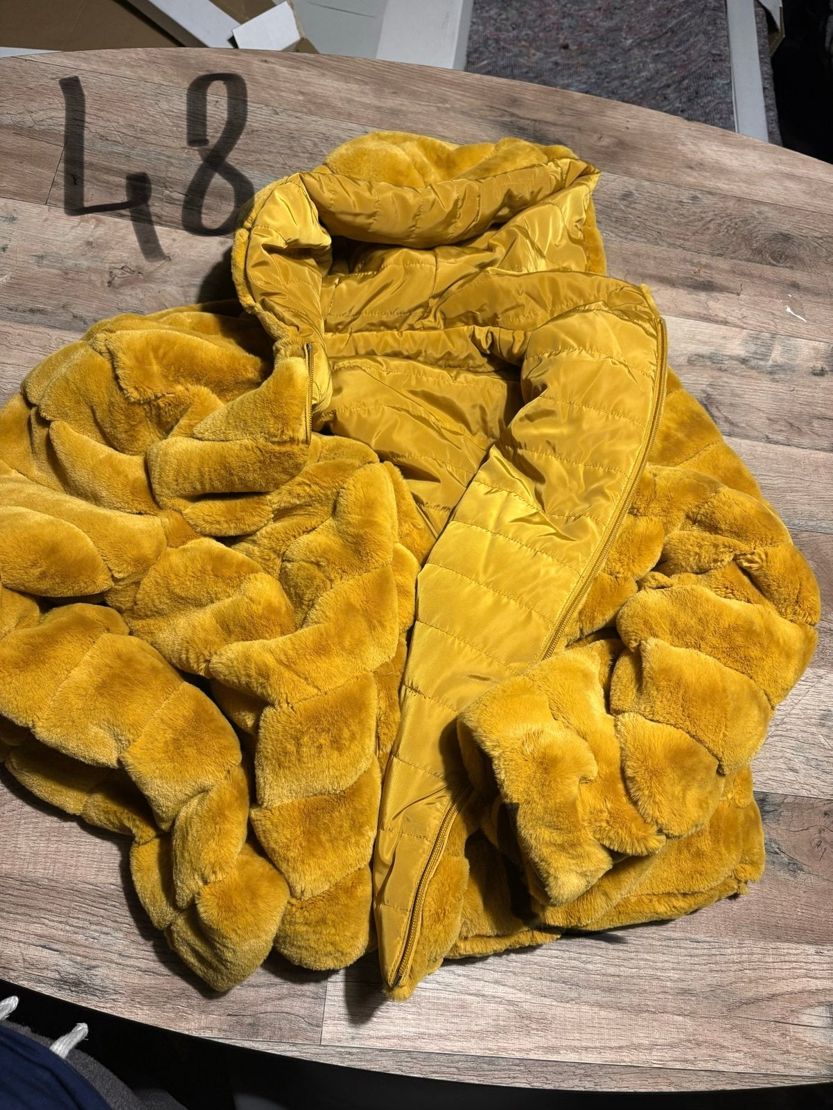 Mooie gele jas, Kleding | Dames, Dames-kledingpakketten, Ophalen, Zo goed als nieuw