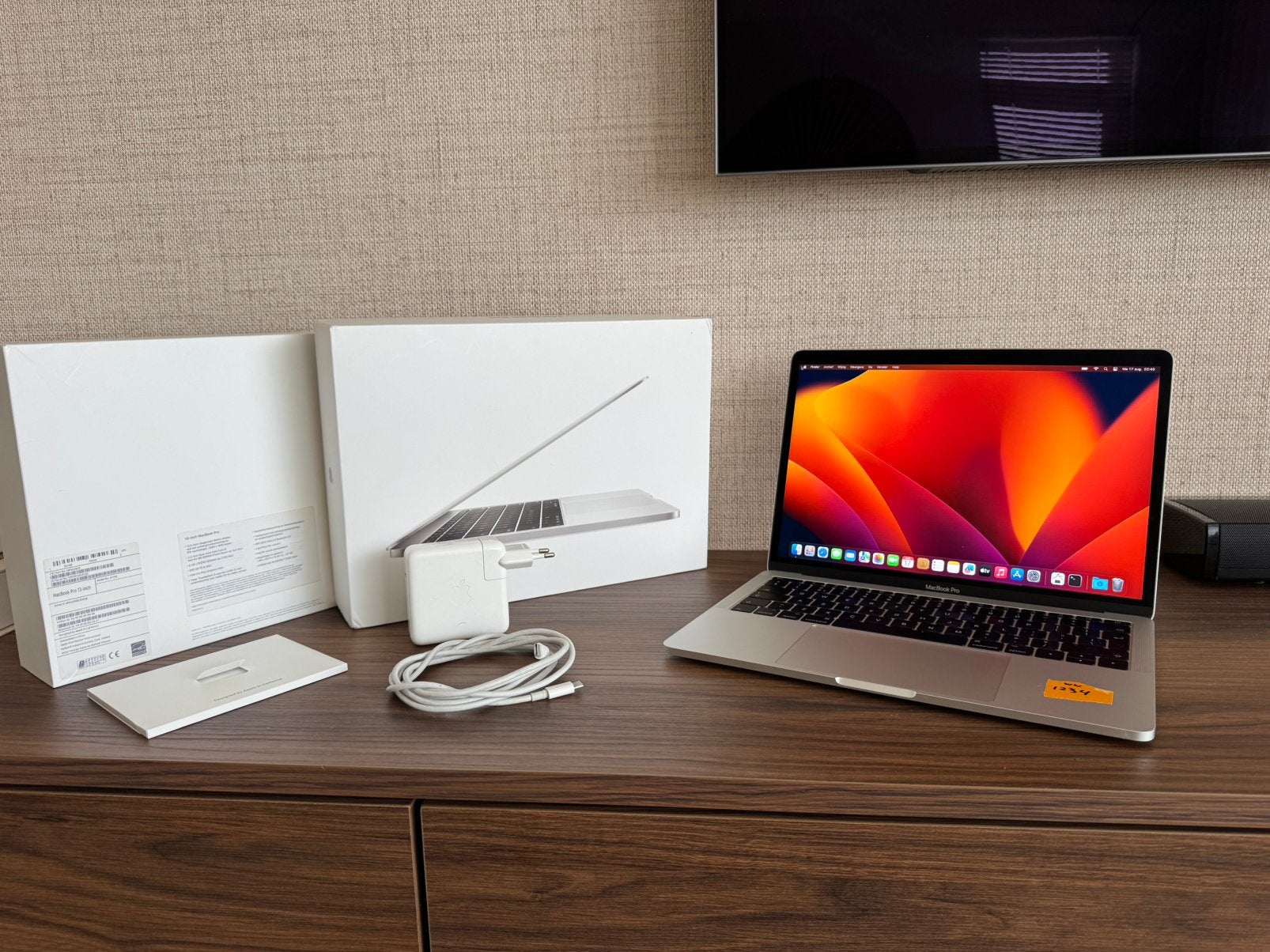 MacBook Pro 13 inch – i5 – 8GB – 256GB SSD – Nieuwe batterij, Computers en Software, Apple Macbooks, Ophalen, 256 GB, Qwerty, 8 GB