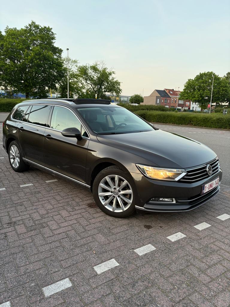 Volkswagen Passat B8 HighLine 2.0 TDI, Automaat, Bruin, Alcantara, Diesel