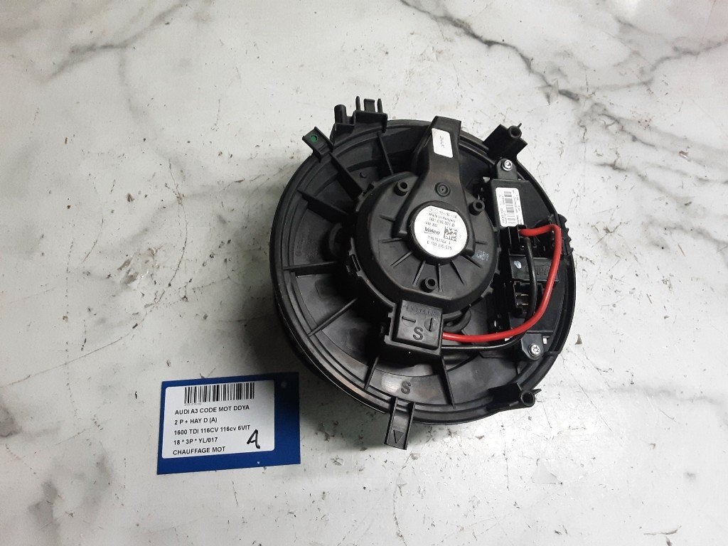 KACHELMOTOR Audi A3 (8V1 / 8VK) (5Q1819021B), Info@audi.de, Audi, Audi AG, Gebruikt