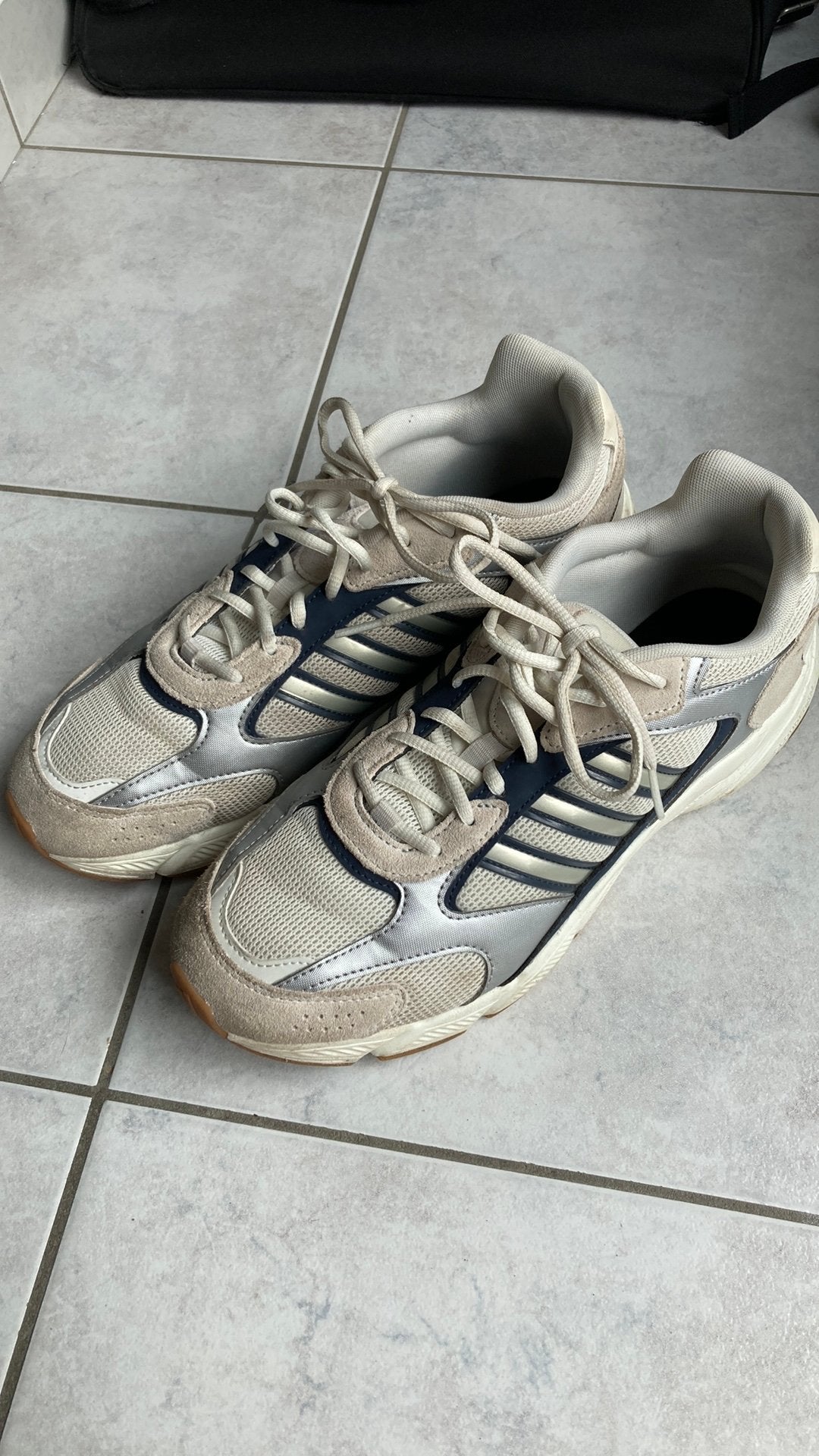 Adidas sportschoenen maat 46, Ophalen of Verzenden, Gedragen, Wit, Sportschoenen