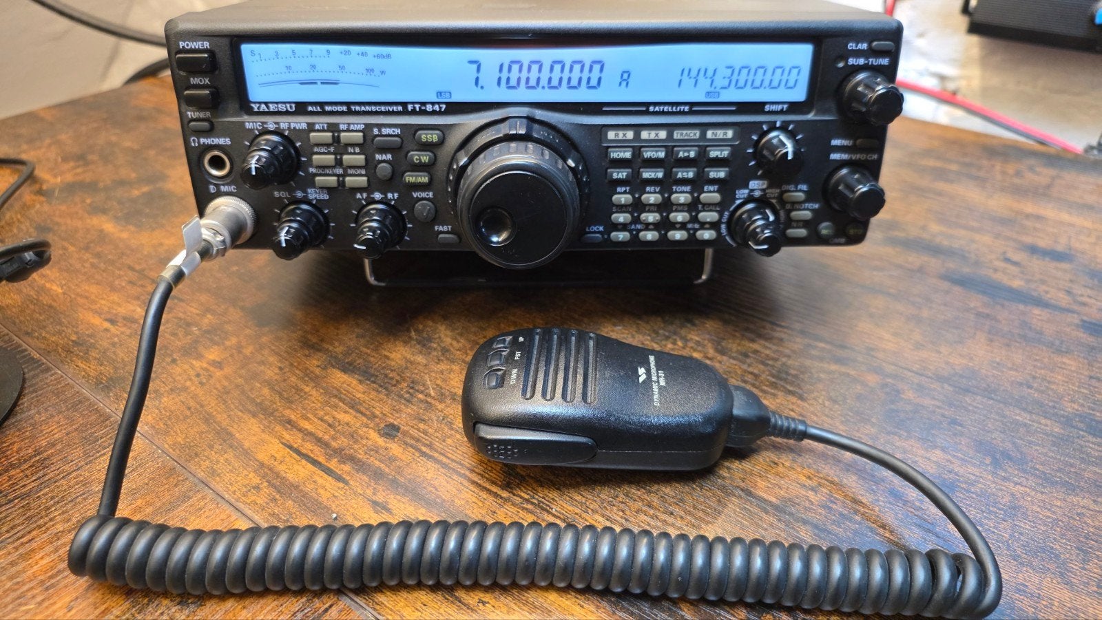 Yaesu FT-847, Télécoms, Enlèvement ou Envoi, Utilisé, Émetteur et Récepteur