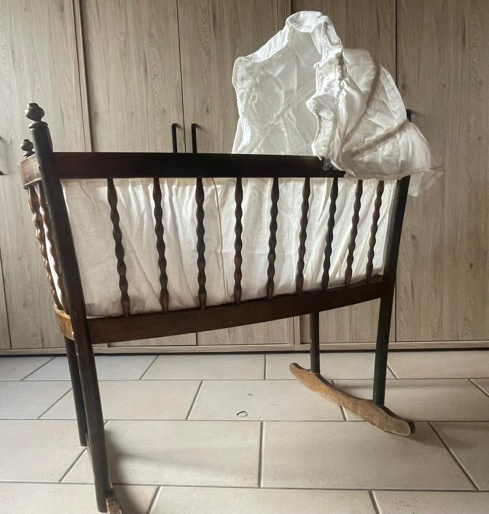 Wieg, Kinderen en Baby's, Babywiegjes en Ledikanten, Ophalen, Wieg