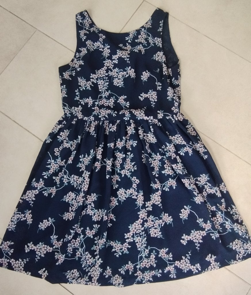 Robe Oodji, taille 40 (M), pour filles, été, Autre, Taille 38/40 (M), Au-dessus du genou, Comme neuf