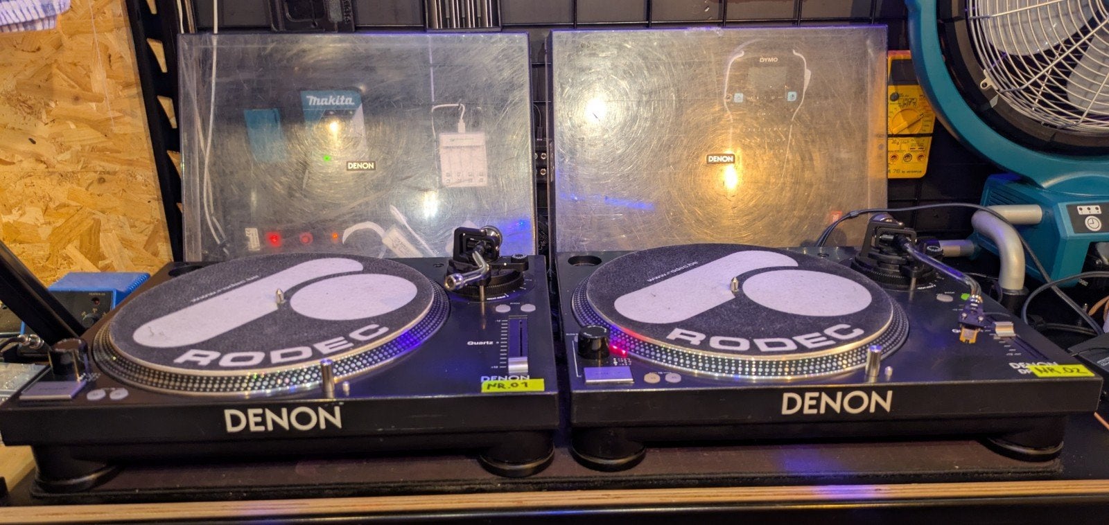 2 Denon dp-dj100 platenspelers, Musique & Instruments, Enlèvement, Denon