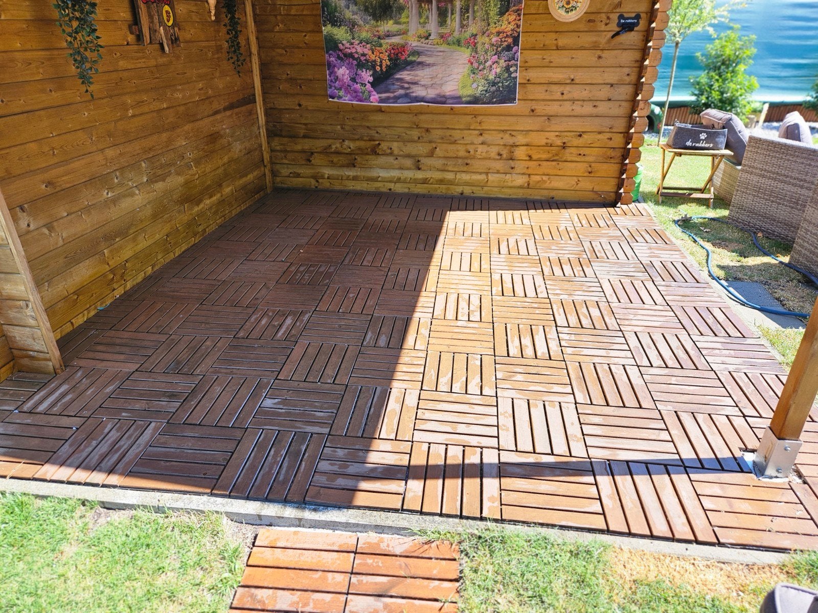 Houten terrastegels, Ophalen
