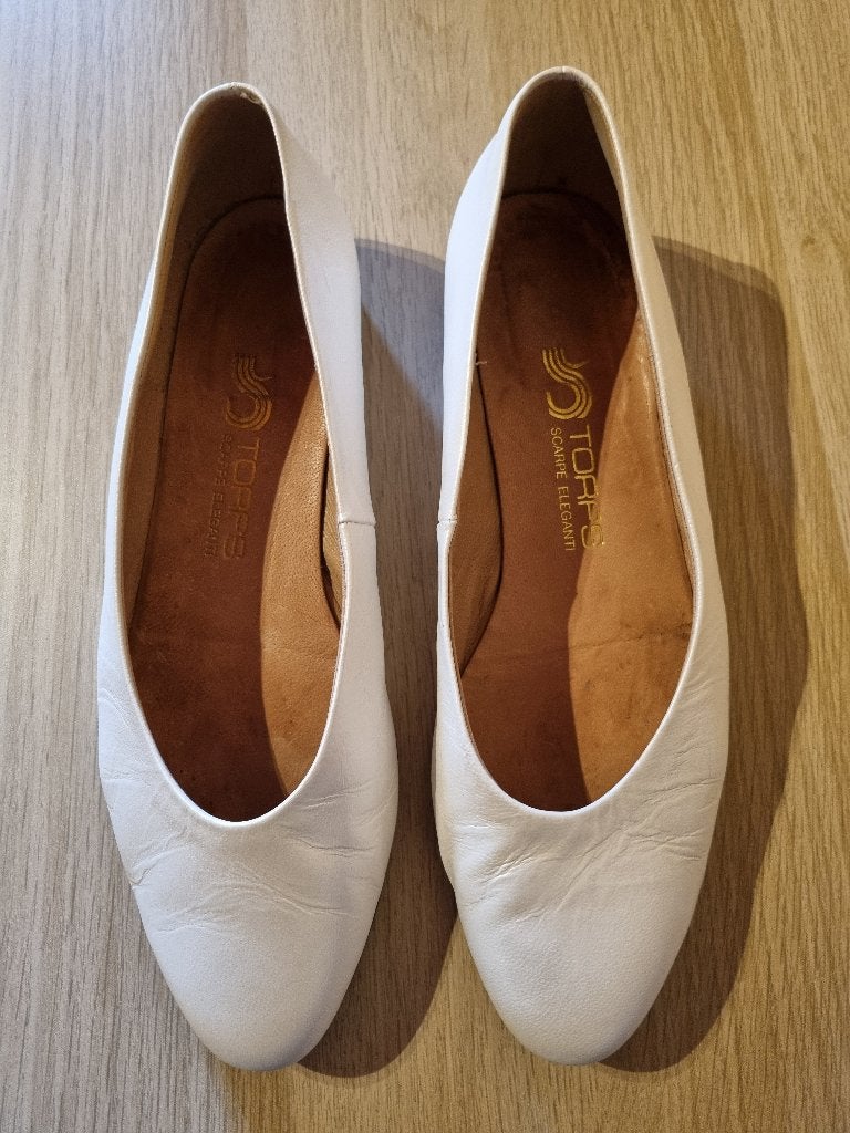 Platte schoenen dames Torfs Maat 41 zijdeglans trouwschoenen, Schoenen met lage hakken, Overige kleuren, Torfs, Ophalen of Verzenden