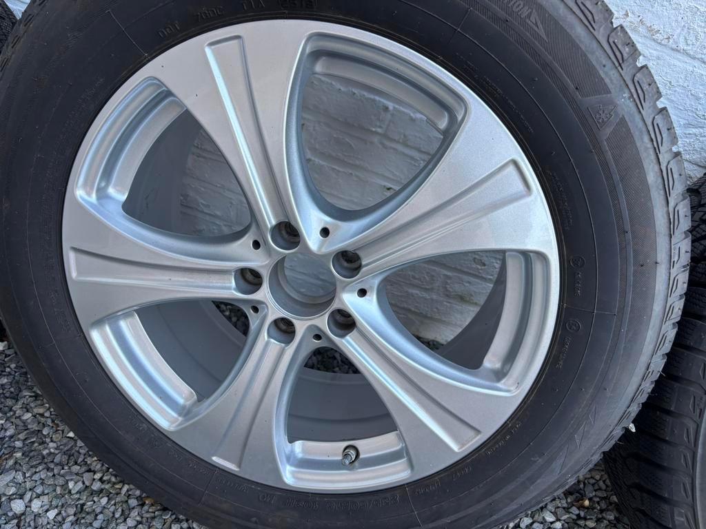 Aluminium Velgen Mercedes met nieuwe winterbanden 18", Auto-onderdelen, Ophalen, 18 inch, Velg(en), Nieuw