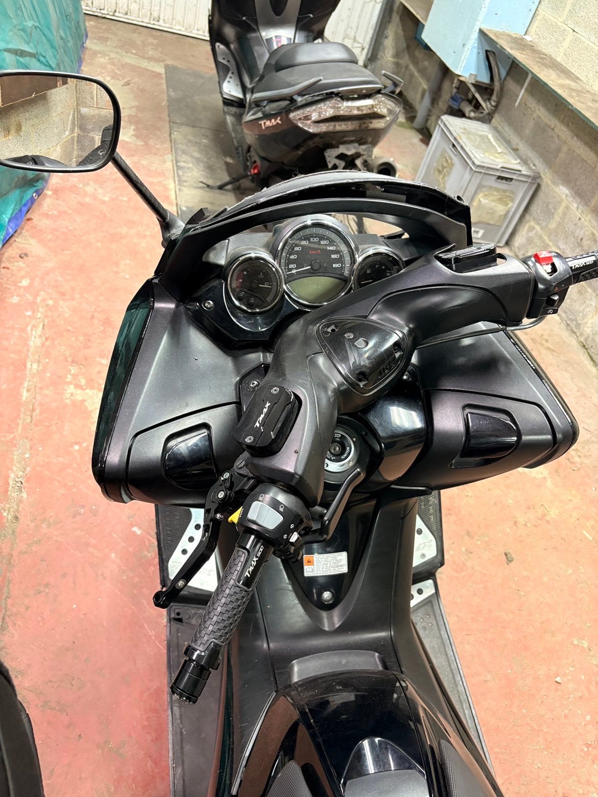 Yamaha tmax 500, Ophalen