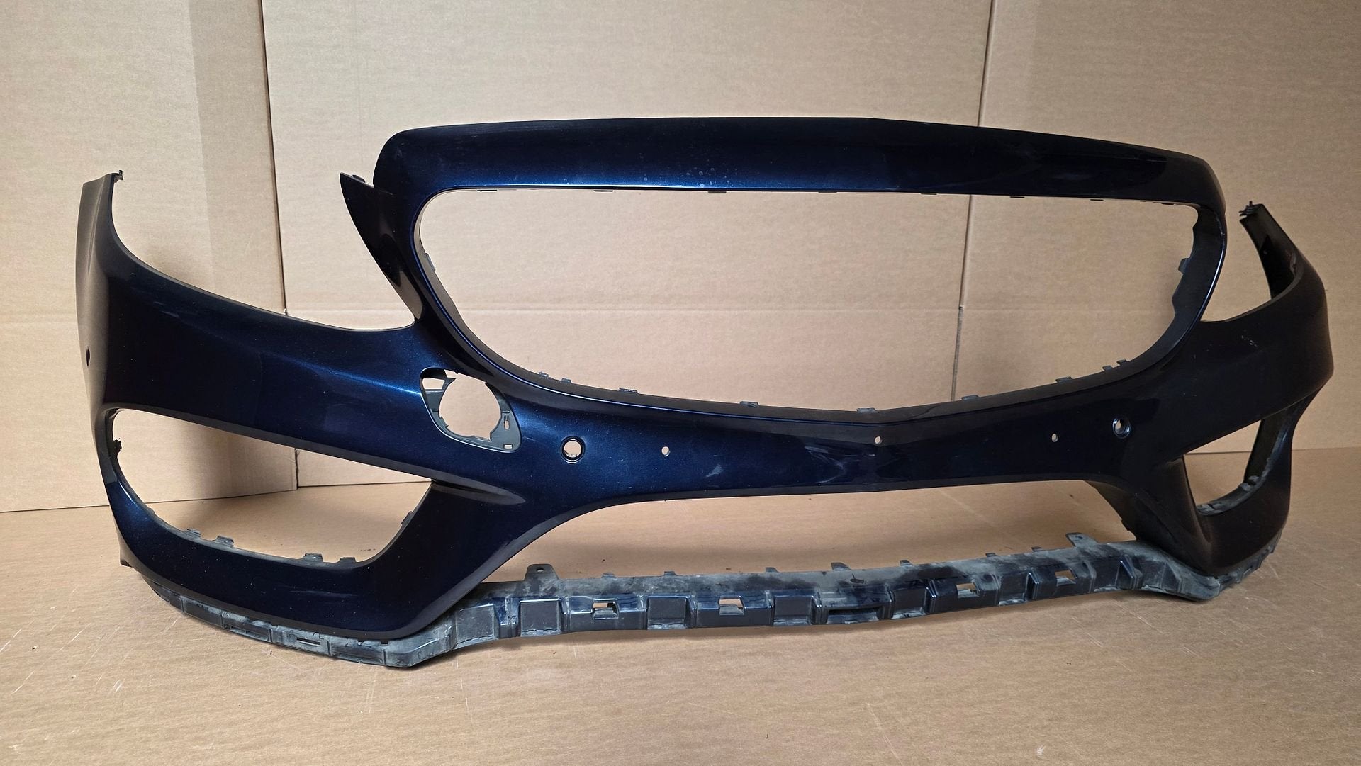 Mercedes C Klasse W205 C43 AMG LINE VOORBUMPER A2058850925 O, -, Origine de la pièce connue, Utilisé, -