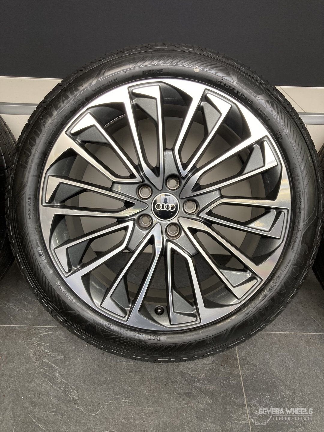 19” originele Audi A6 C8 velgen demo banden 5x112 245/45/19, Auto-onderdelen, Banden en Velgen, 19 inch, -, -, Banden en Velgen