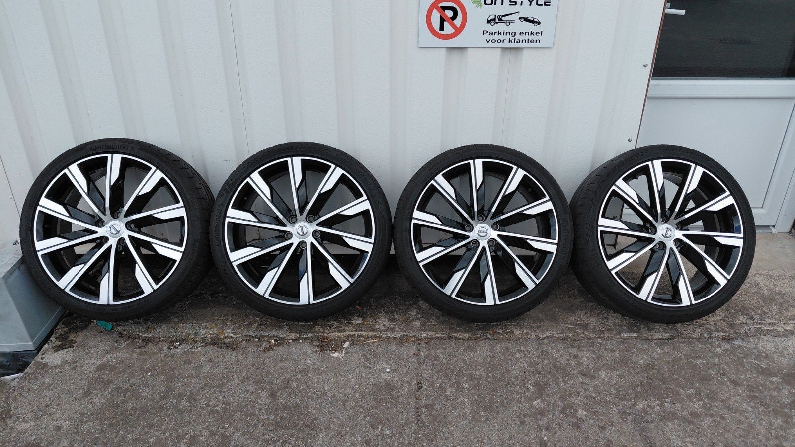 Volvo V60 velgen, Autos : Pièces & Accessoires, Pneus & Jantes, Pneus et Jantes, 245 mm, Véhicule de tourisme, Pneus été