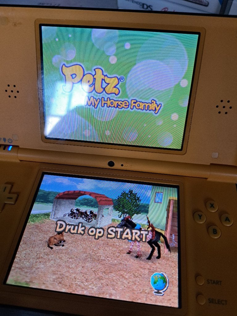 Nintendo DSi XL Megaset! Console Originele Lader 30 Games, Dsi, Comme neuf, Avec jeux, Jaune