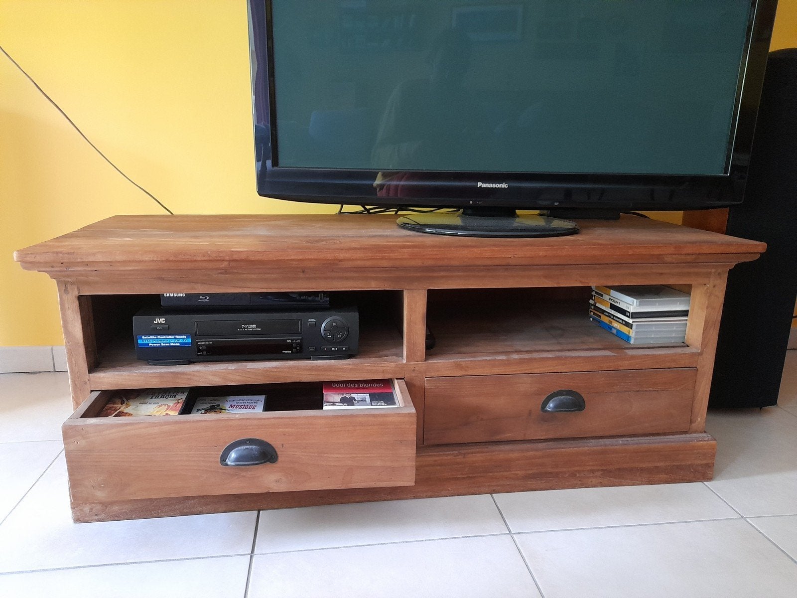 Meuble TV en teck recyclé., Teck