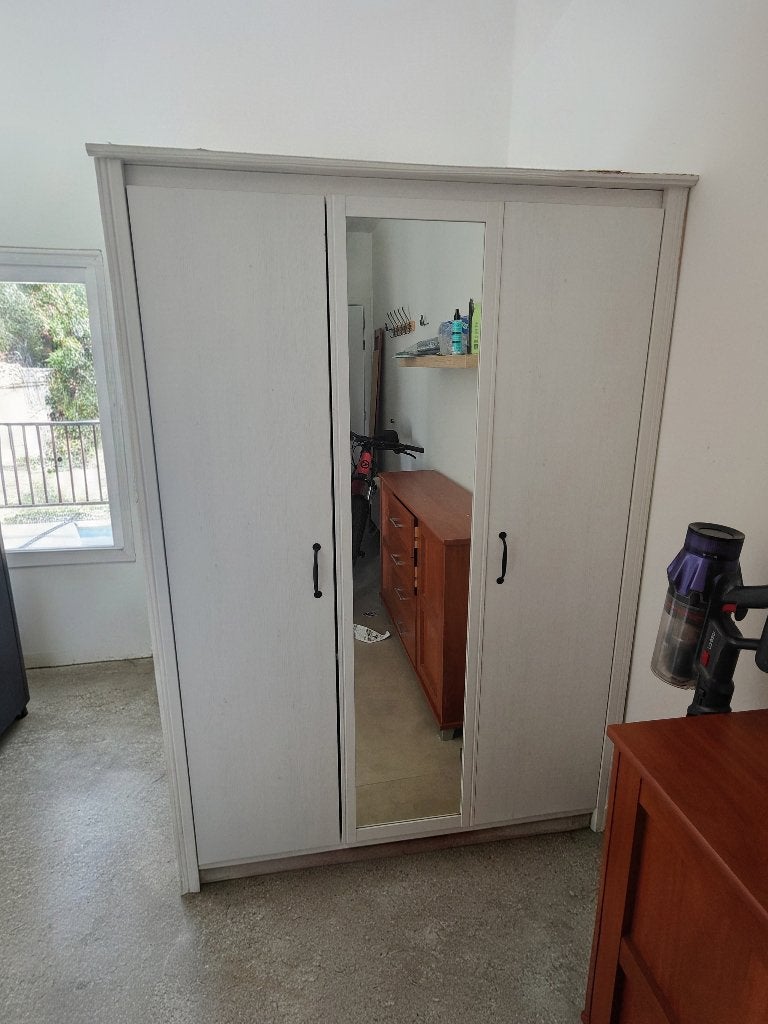 Grande armoire blanche avec miroir, Maison & Meubles, Enlèvement, Utilisé