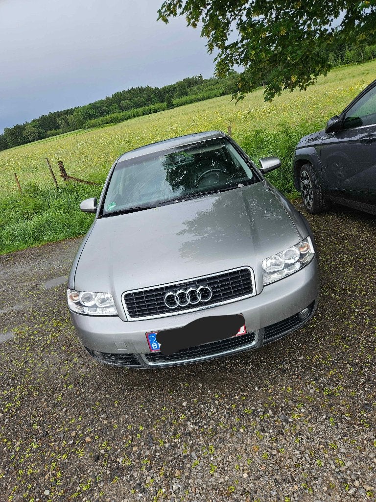 Audi  Start en aandrijving — Te repareren of voor onderdelen, Auto's, Audi, Automaat, 4 deurs, Zwart, A4