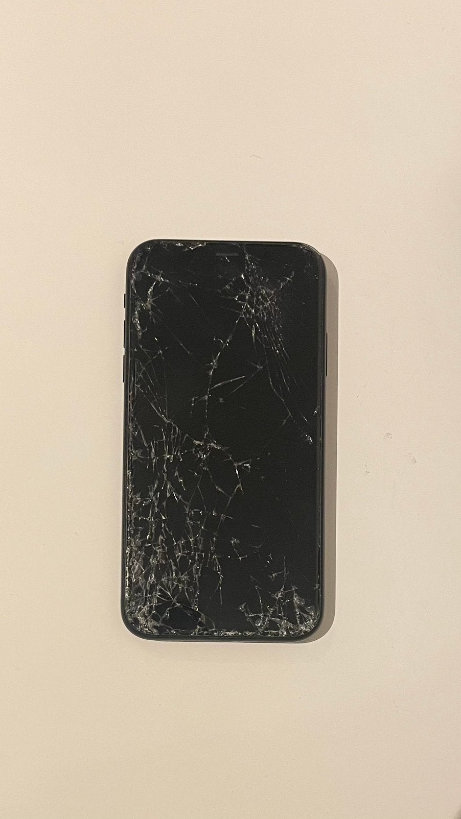 iPhone XR pour pièces, Enlèvement, Comme neuf, IPhone XR