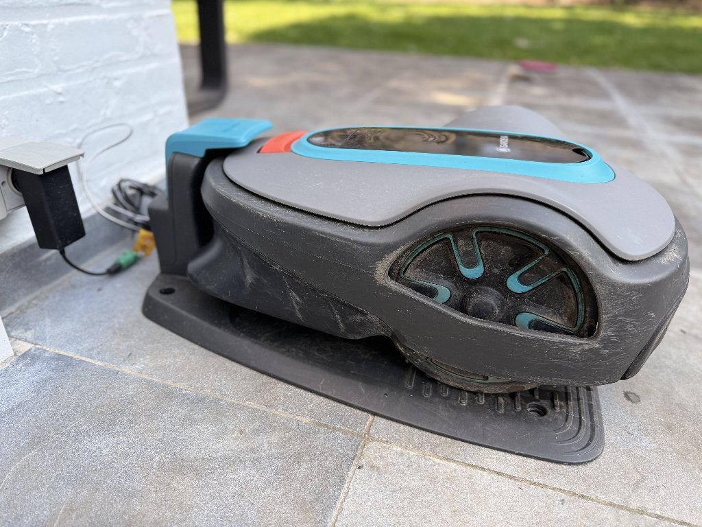 robot tondeuse, Jardin & Terrasse, Comme neuf, Plus de 25 cm, Gardena, Enlèvement