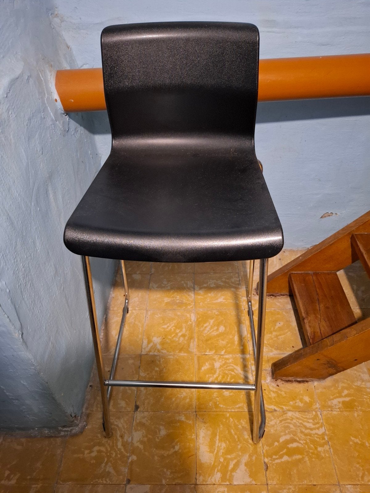 zwarte ikea  barkruk 75 cm hoog, Huis en Inrichting, Ophalen, Zo goed als nieuw, Kunststof, 60 tot 90 cm